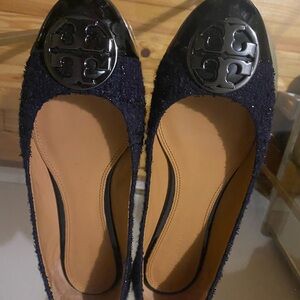 Tory Burch Black Ballet Flats with Iconic Logo